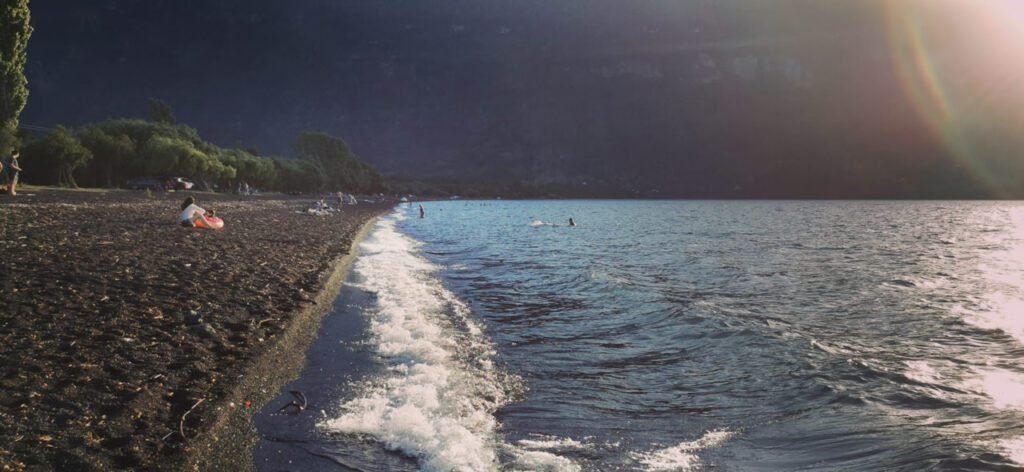 Playa de Coñaripe Lago Calafquén